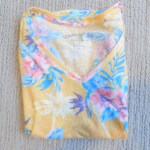 Yellow Tropical Aeropostale VNeck XS TShirt Floral